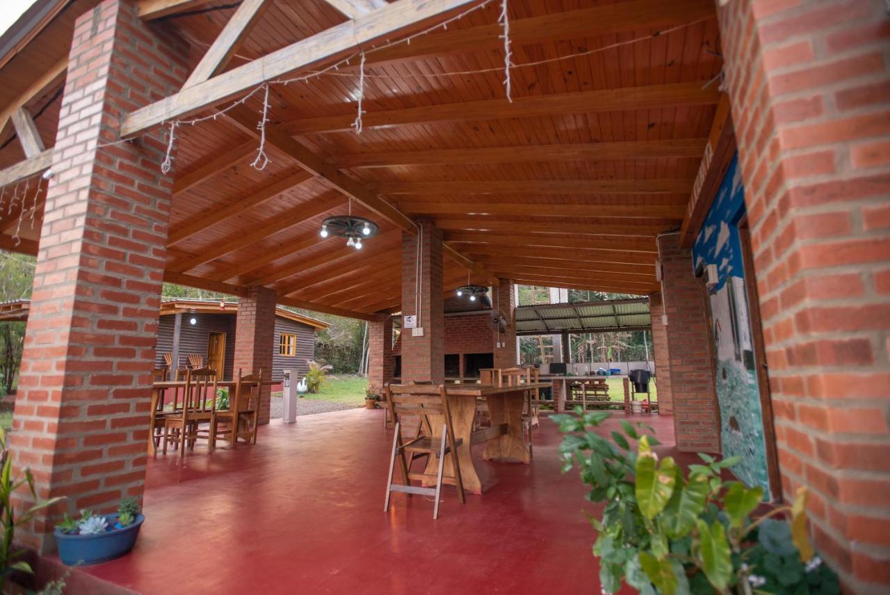 Cabanas La Quinta Puerto Iguazu Exterior photo