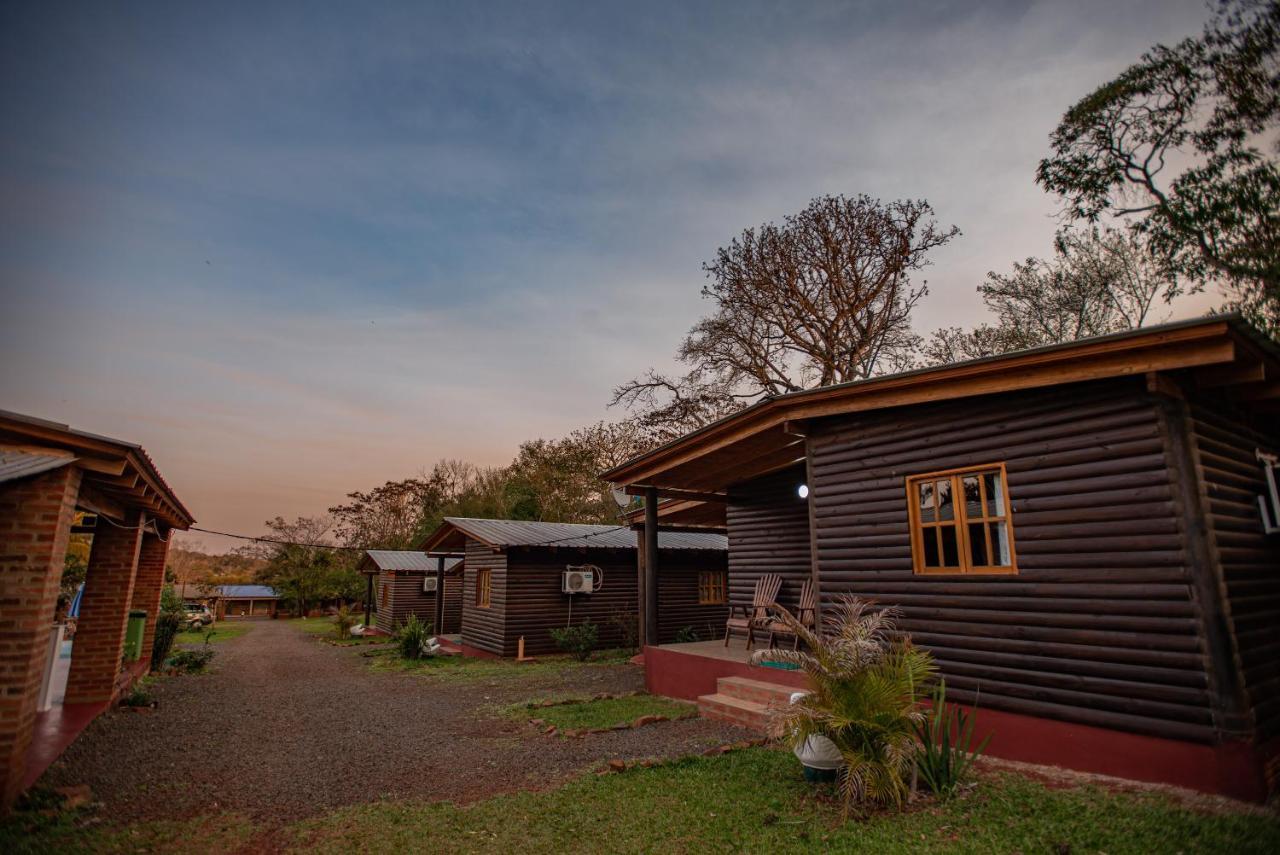 Cabanas La Quinta Puerto Iguazu Exterior photo