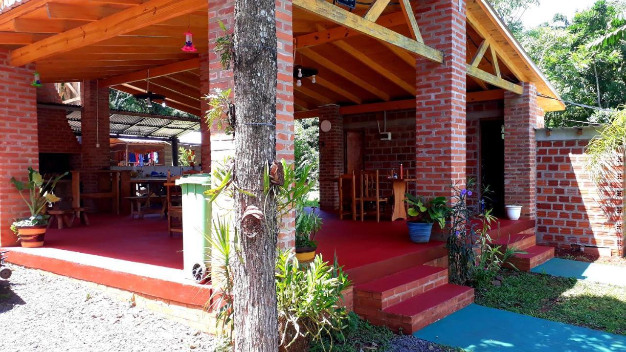 Cabanas La Quinta Puerto Iguazu Exterior photo